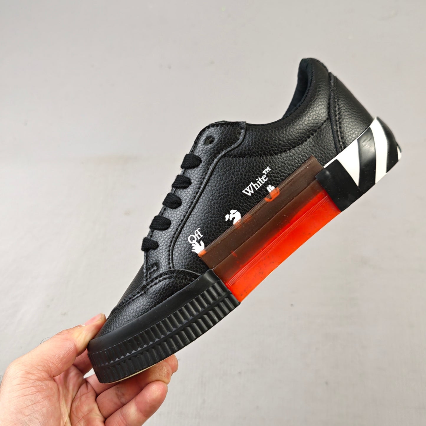 Off White Vulc Low Leather Black White