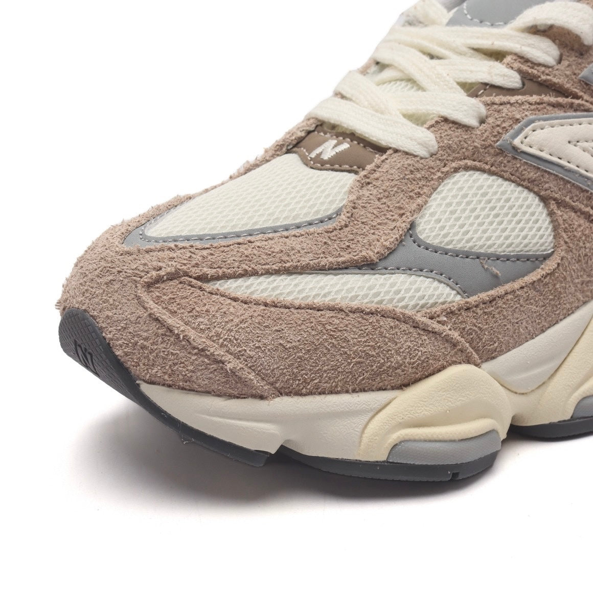 New Balance 9060 Driftwood Castlerock