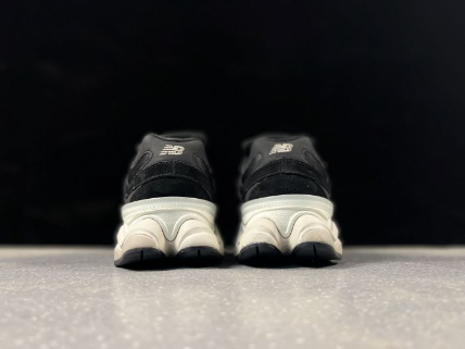 New Balance 9060 BEAUTY & YOUTH